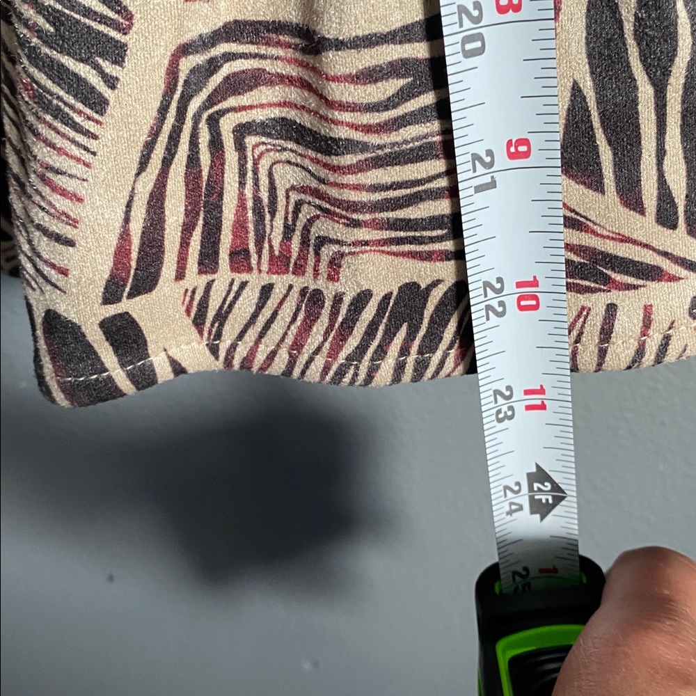 Joy & Code Zebra Print tunic - Picture 11 of 12